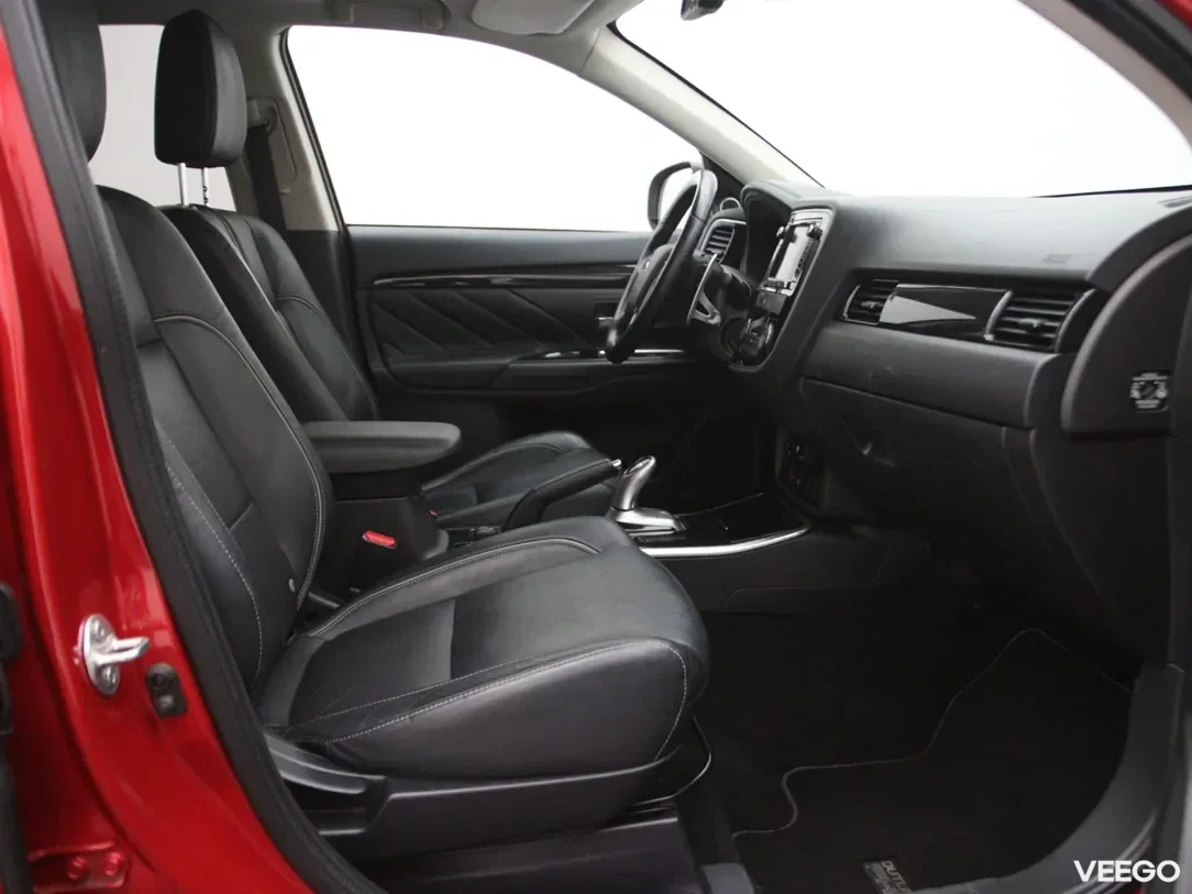 Mitsubishi Outlander 2 149kW