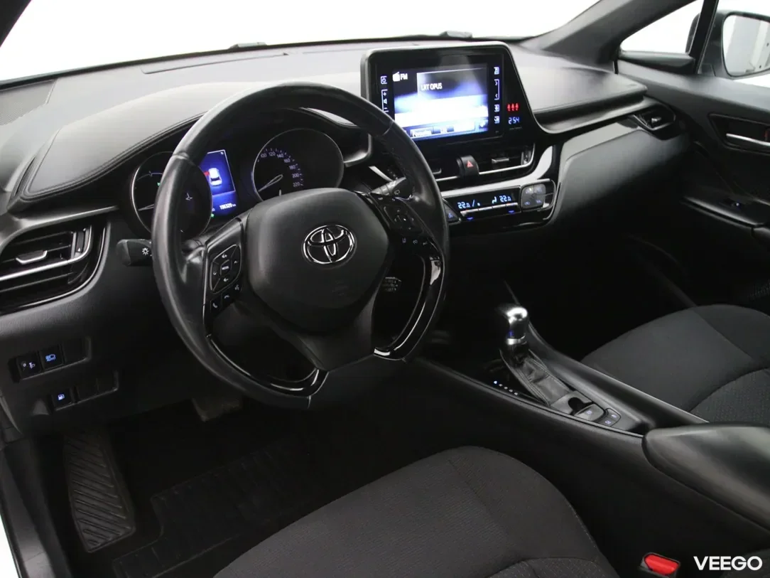 Toyota C-HR 1.8 90kW