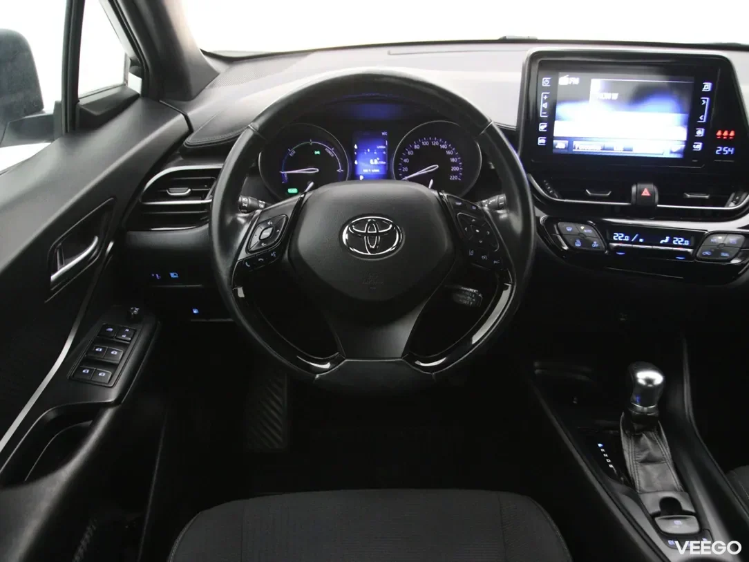 Toyota C-HR 1.8 90kW
