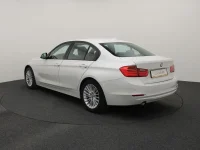 BMW 320 2 135kW thumbnail
