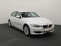 BMW 320 2 135kW thumbnail