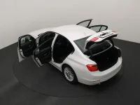 BMW 320 2 135kW thumbnail