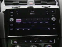 Volkswagen Golf 1.5 110kW thumbnail