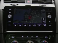 Volkswagen Golf 1.5 110kW thumbnail