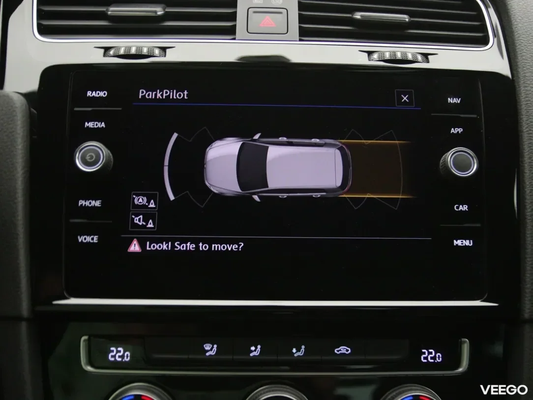 Volkswagen Golf 1.5 110kW