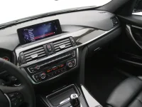 BMW 320 2 135kW thumbnail