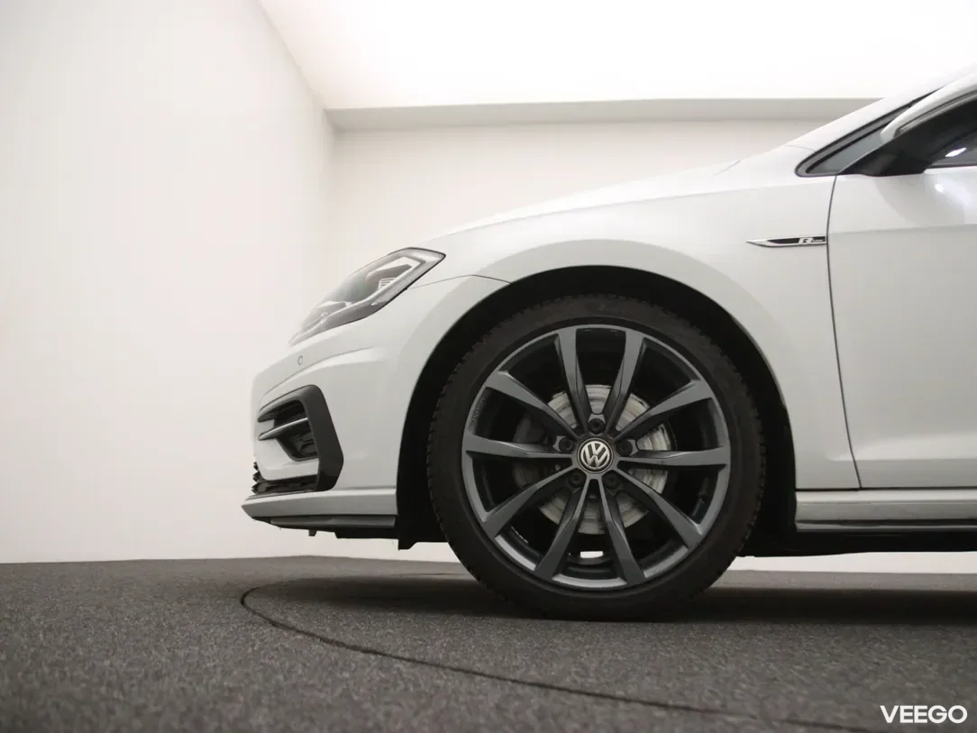 Volkswagen Golf 1.5 110kW