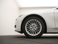 BMW 320 2 135kW thumbnail