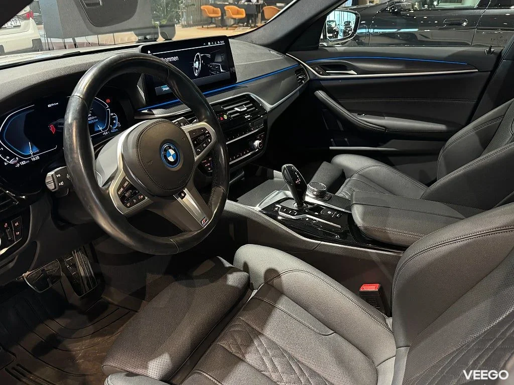 BMW 530 xDrive Touring M Sport Dragkrok Rattvärme Elstolar 215kW