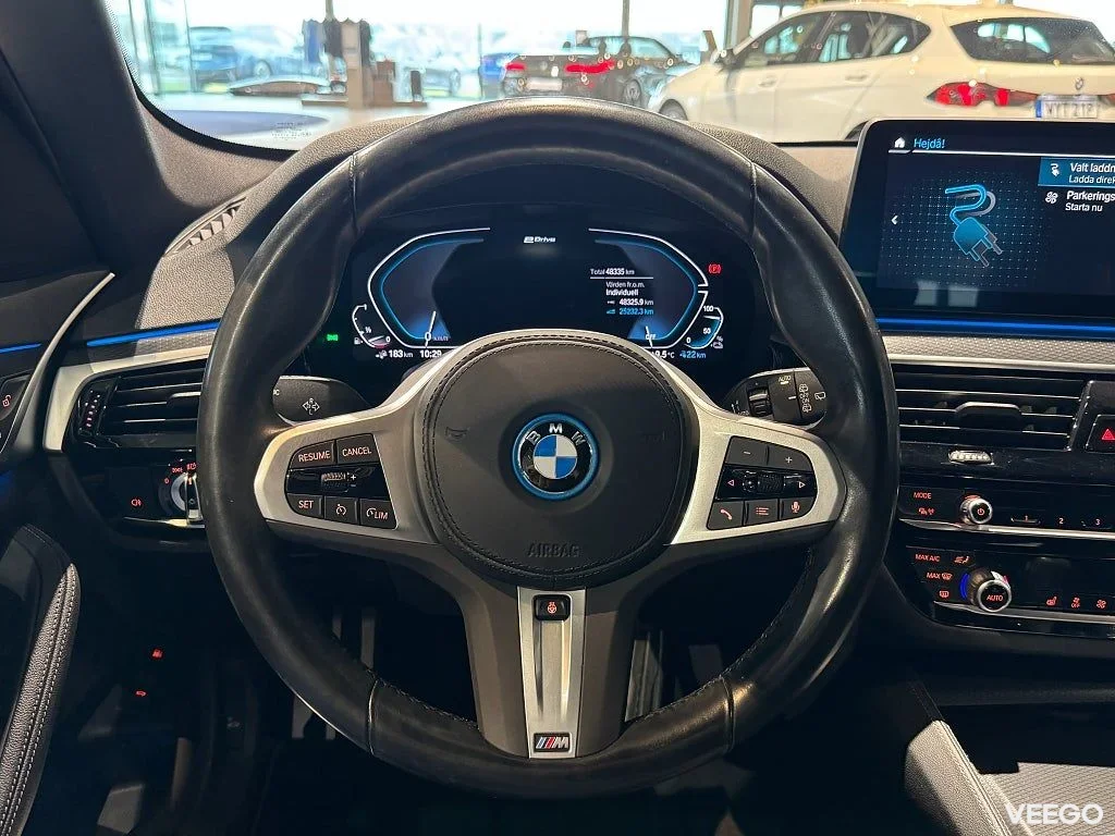 BMW 530 xDrive Touring M Sport Dragkrok Rattvärme Elstolar 215kW