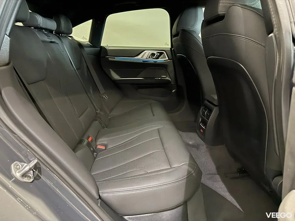 BMW i4 M60 xDrive Fully Charged Drag HUD H/K Adpt Farth Elstol 442kW