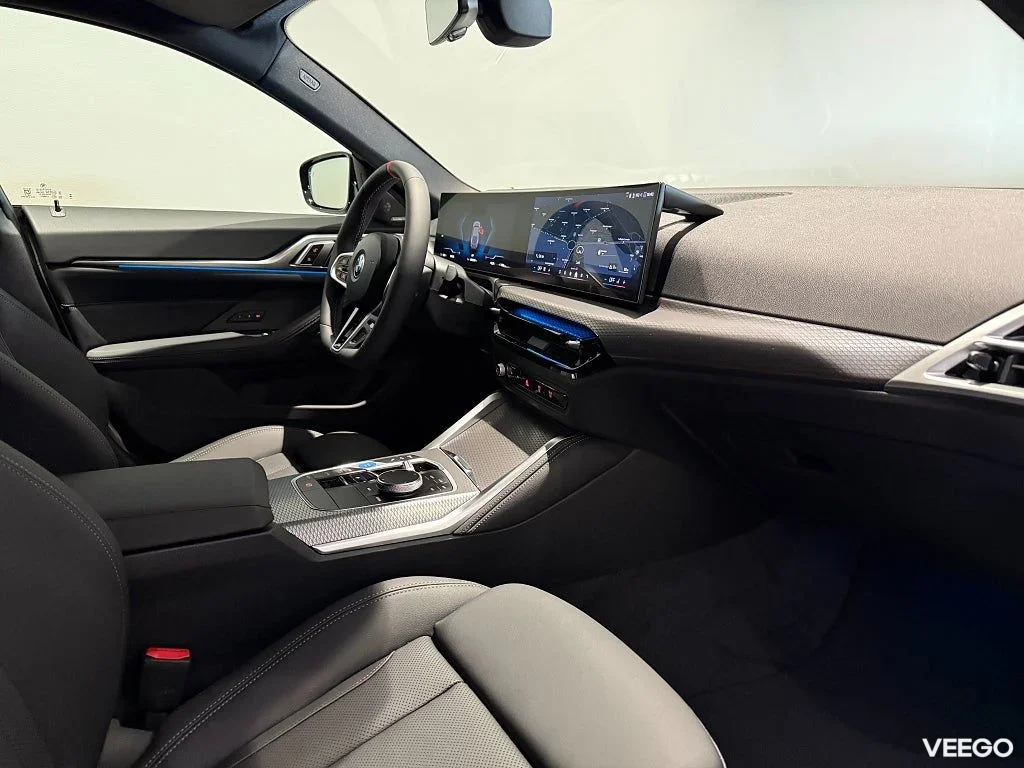 BMW i4 M60 xDrive Fully Charged Drag HUD H/K Adpt Farth Elstol 442kW