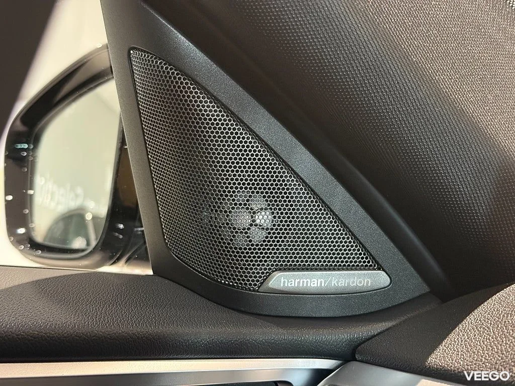 BMW i4 M60 xDrive Fully Charged Drag HUD H/K Adpt Farth Elstol 442kW