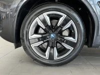 BMW iX3 Charged M Sport Drag Panorama Rattvärme Park Assist thumbnail
