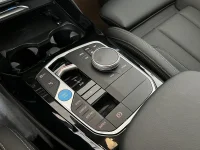 BMW iX3 Charged M Sport Drag Panorama Rattvärme Park Assist thumbnail