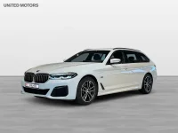 BMW 530 xDrive Touring M Sport Dragkrok Rattvärme Elstolar 215kW thumbnail