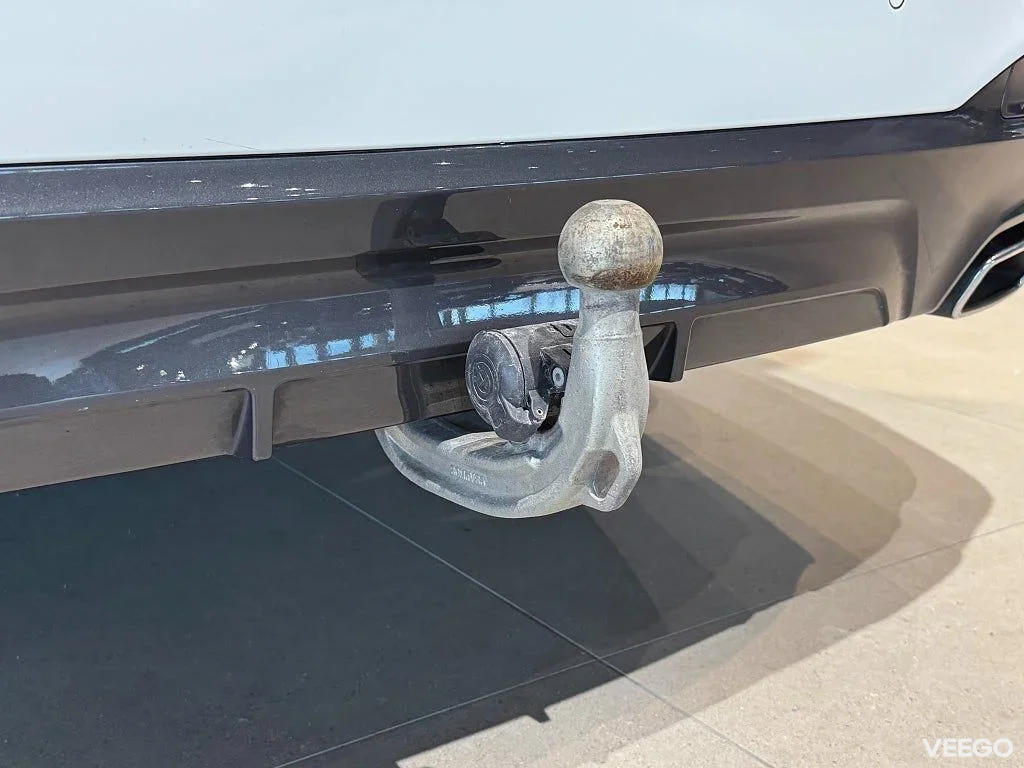 BMW 530 xDrive Touring M Sport Dragkrok Rattvärme Elstolar 215kW