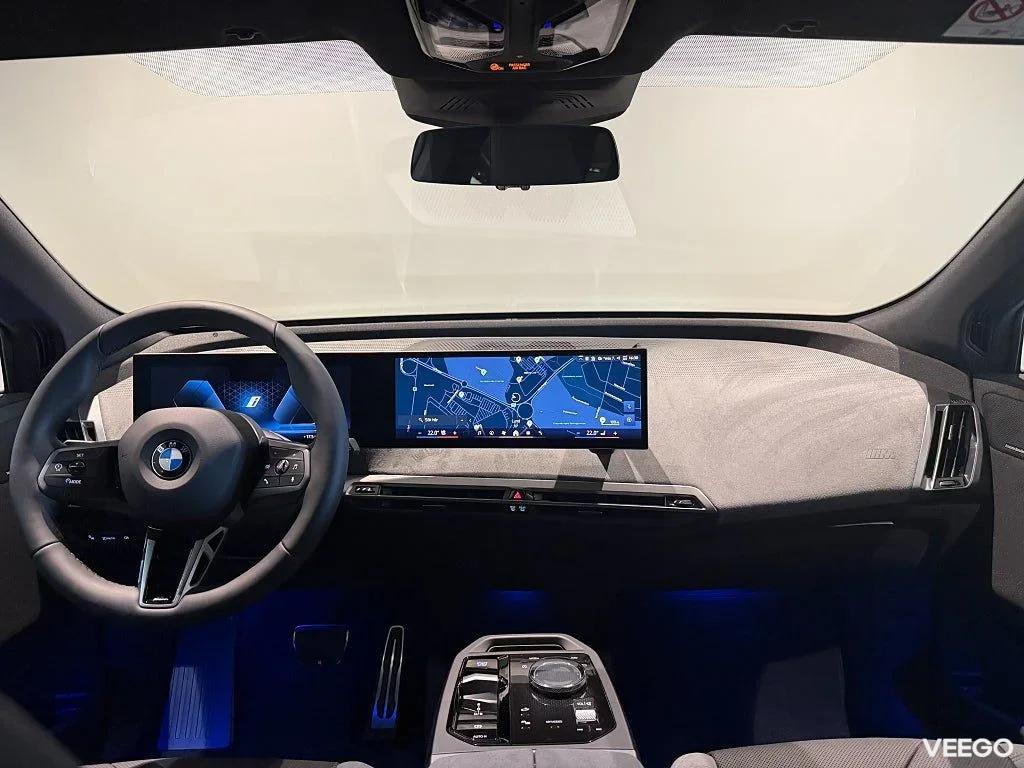 BMW iX xDrive60 Fully Charged M Sport Pro Innovation Comfort