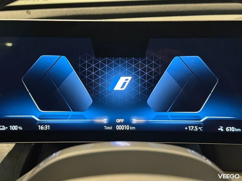 BMW iX xDrive60 Fully Charged M Sport Pro Innovation Comfort