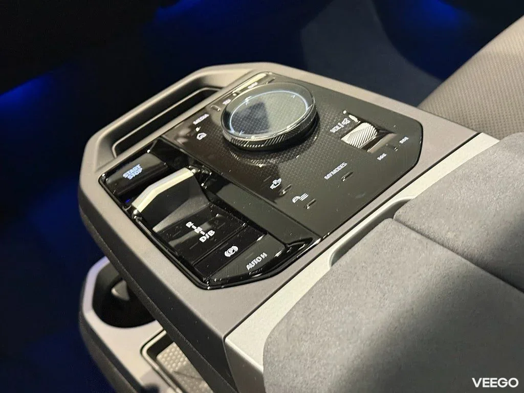 BMW iX xDrive60 Fully Charged M Sport Pro Innovation Comfort