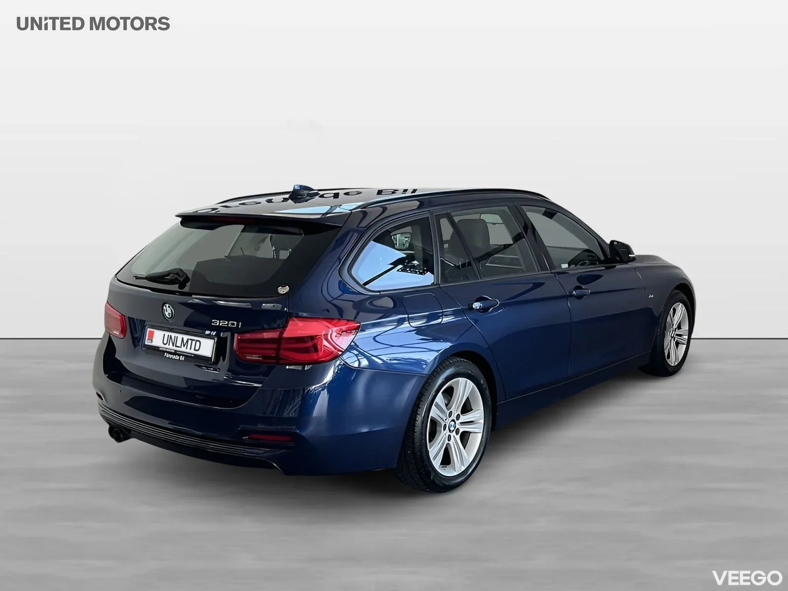 BMW 320 i Touring Model Sport Nav Automat Dragkrok
