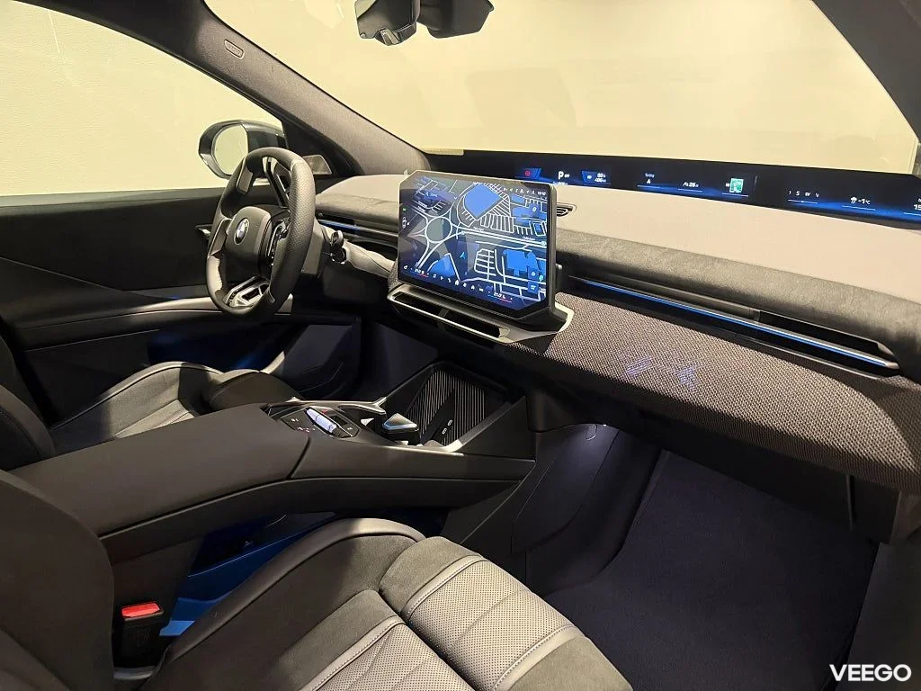 BMW iX3 50 xDrive Supercharged 3D-HUD Panoramic Vision M Stolar