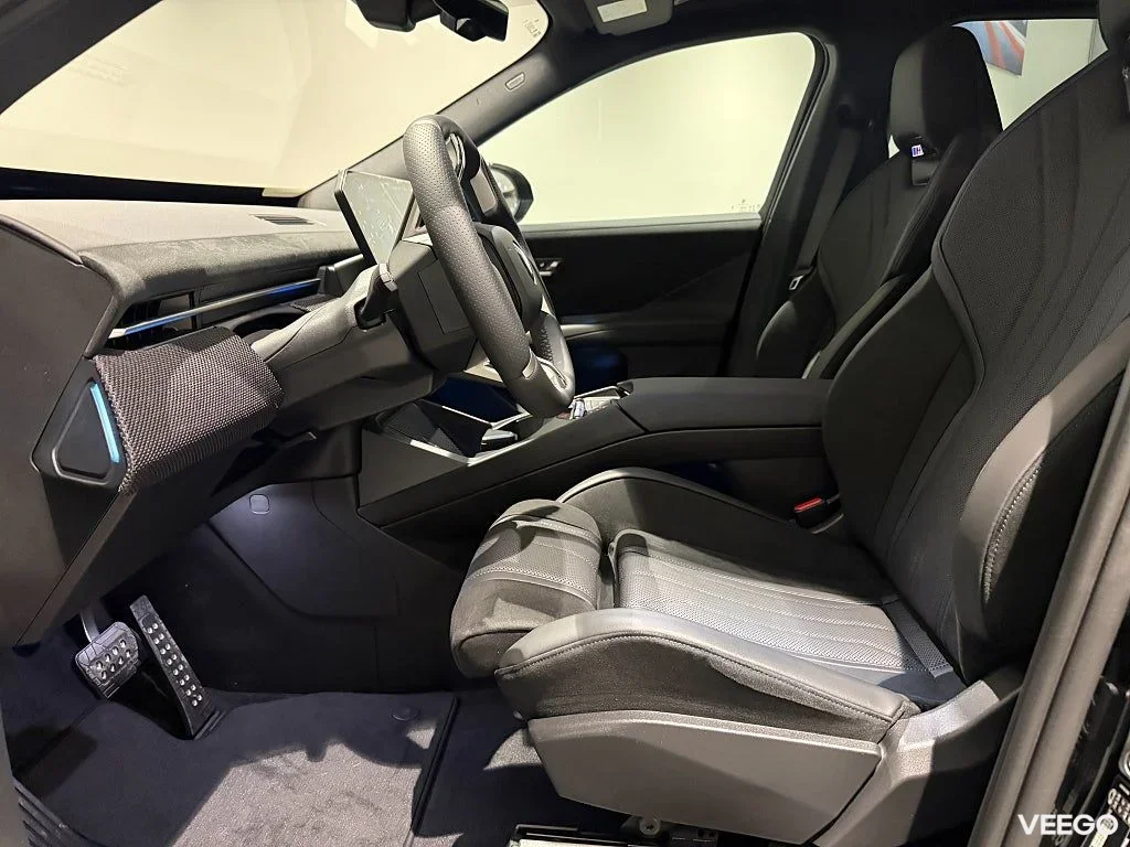 BMW iX3 50 xDrive Supercharged 3D-HUD Panoramic Vision M Stolar