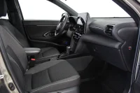 Toyota Yaris Cross Active Plus Hybrid 1.5 68kW thumbnail