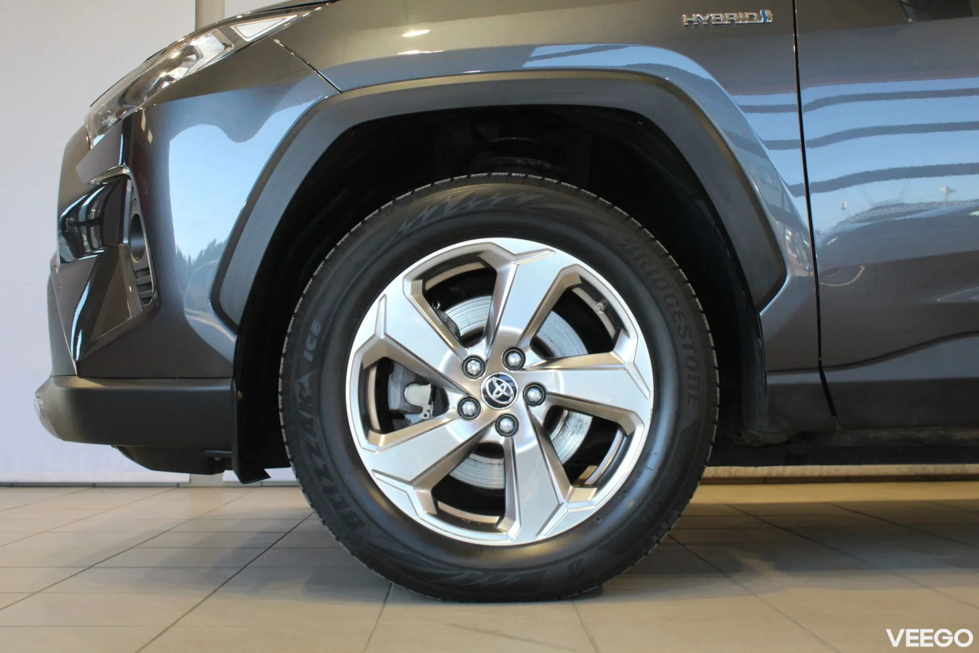 Toyota RAV4 Luxury Plus 2.5 131kW