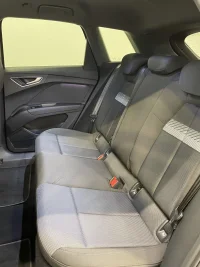 Audi Q4 e-tron - 70kW thumbnail