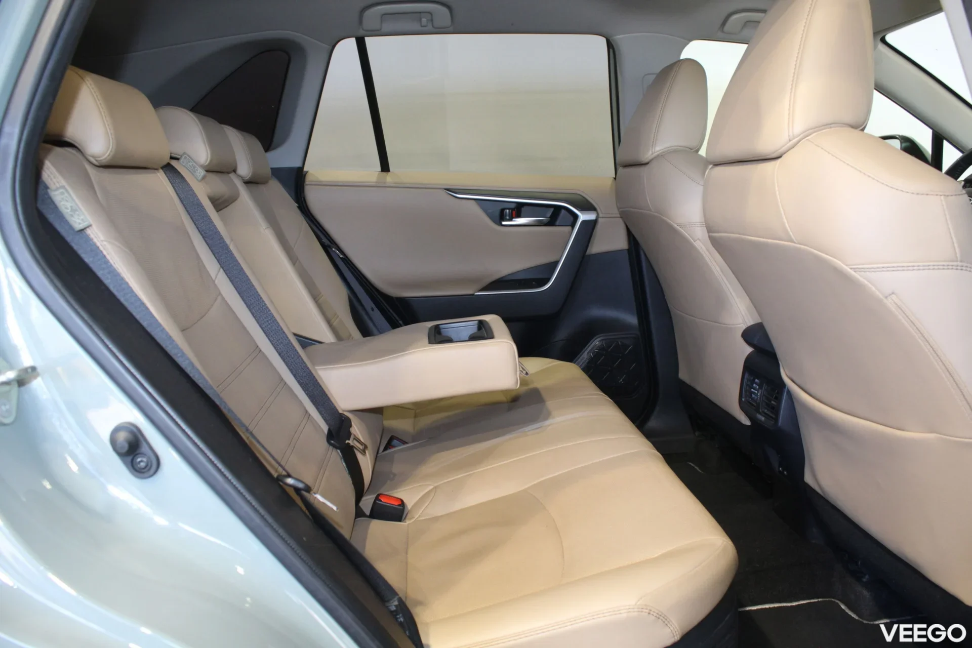 Toyota RAV4 Premium AWD 2.5 131kW