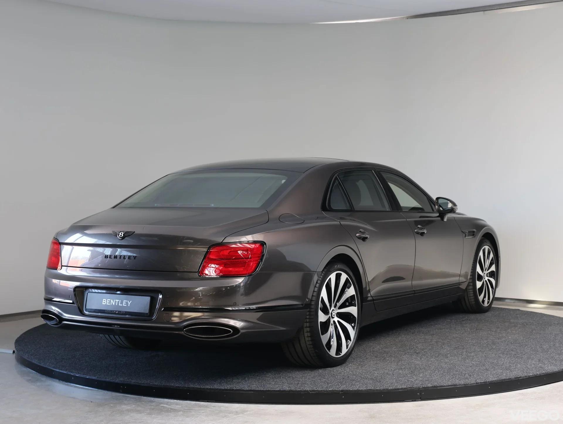 Bentley Flying Spur Bentley V8 PHEV 500kW 4 500kW