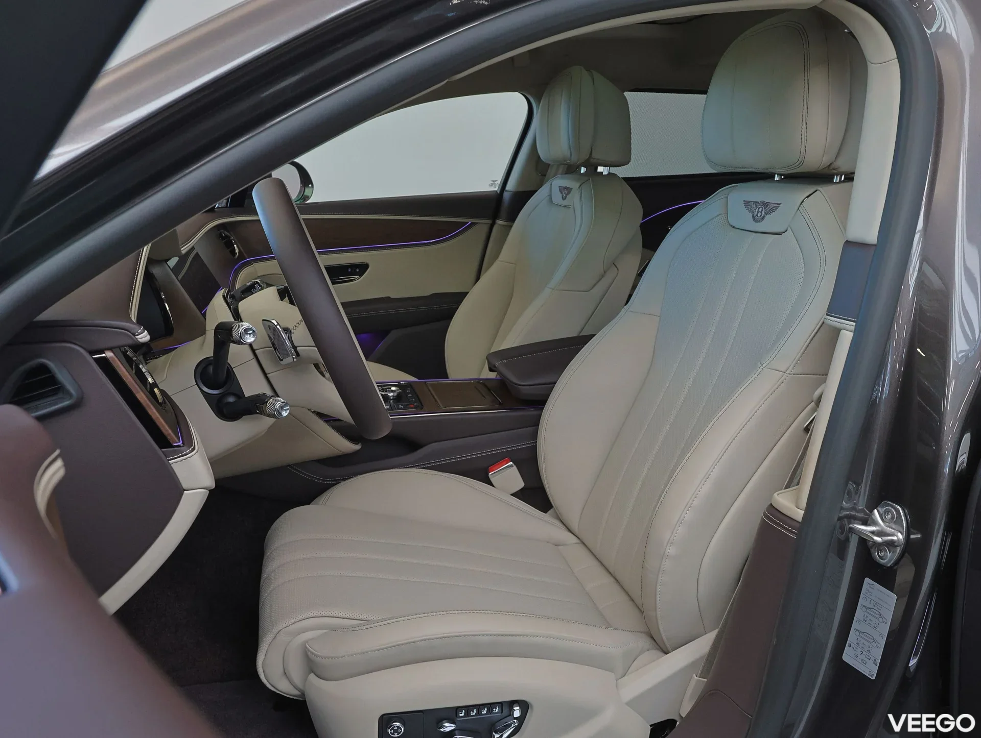 Bentley Flying Spur Bentley V8 PHEV 500kW 4 500kW