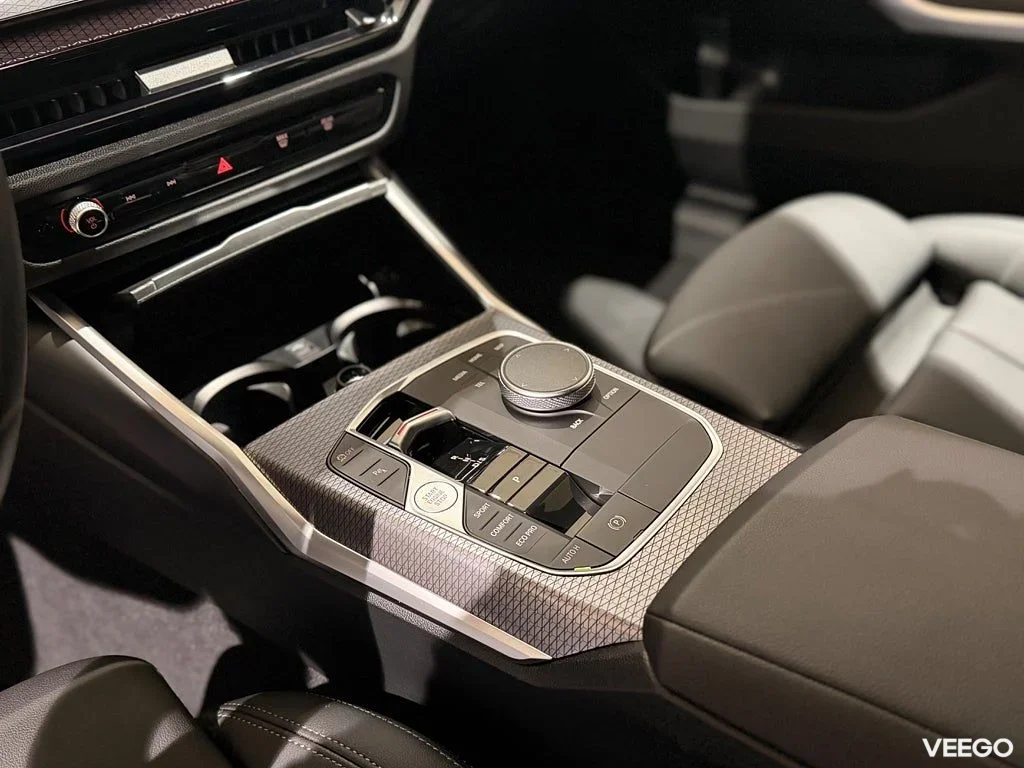 BMW 320 320 d xDrive, M-Sport, Drag, Värmare, HiFi, Apple CarPlay