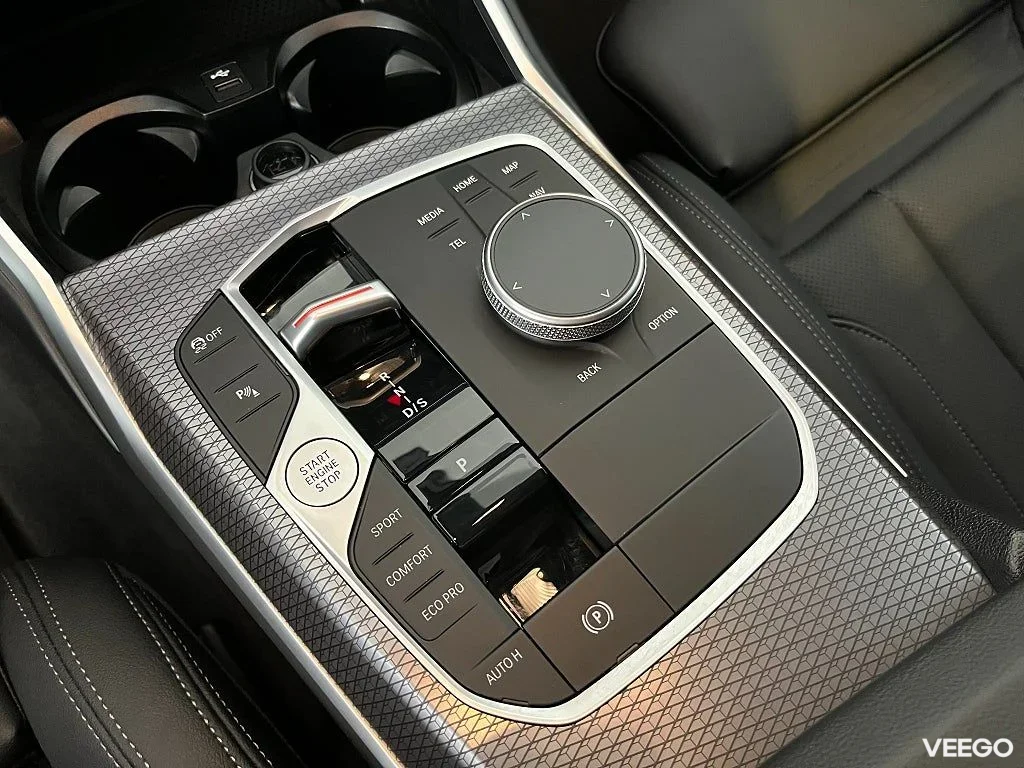 BMW 320 320 d xDrive Touring M Sport Rattvärme HiFi Park Assist