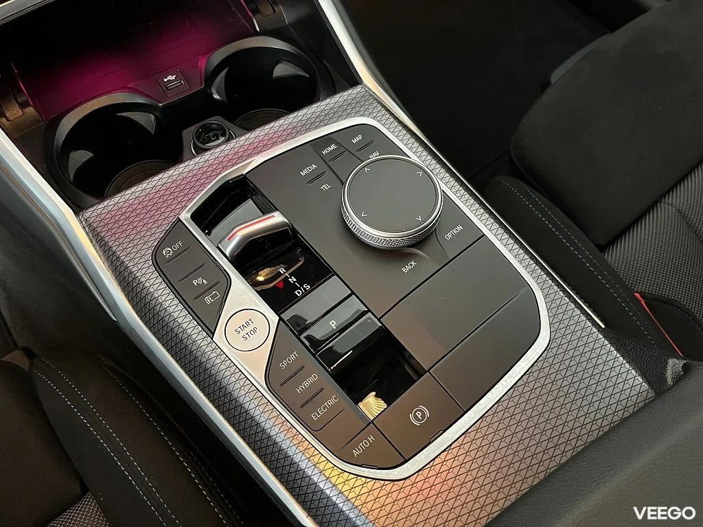 BMW 330 xDrive Sedan M Sport Pro H/K Dragkrok Rattvärme