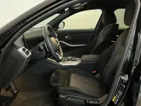 BMW 330 xDrive Sedan M Sport Pro Rattvärme Drag Tonade Rutor thumbnail
