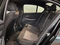 BMW 330 xDrive Sedan M Sport Pro Rattvärme Drag Tonade Rutor thumbnail