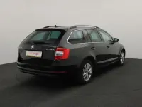 Skoda Octavia 1.5 110kW thumbnail