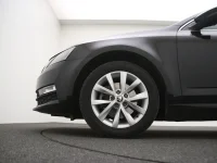 Skoda Octavia 1.5 110kW thumbnail
