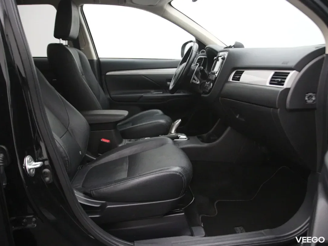 Mitsubishi Outlander 2 149kW