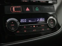 Mitsubishi Outlander 2 149kW thumbnail