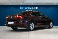 Volkswagen Passat - 1.8 132kW thumbnail