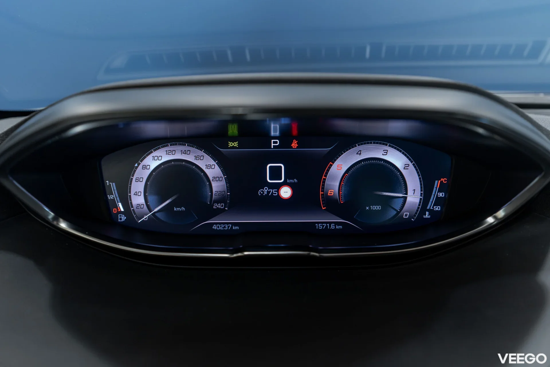 Peugeot 3008 GT-line / Black Pack Blue HDI 130 1.5 96kW