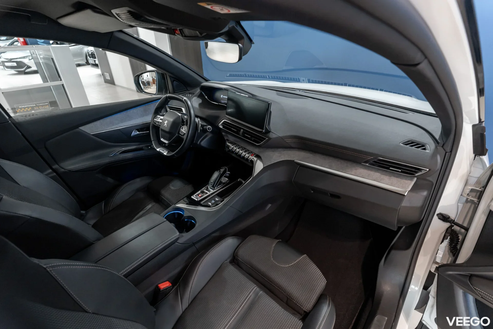 Peugeot 3008 GT-line / Black Pack Blue HDI 130 1.5 96kW