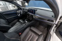 BMW 520 d xDrive Touring MHEV M-Sportpakett 140kW thumbnail