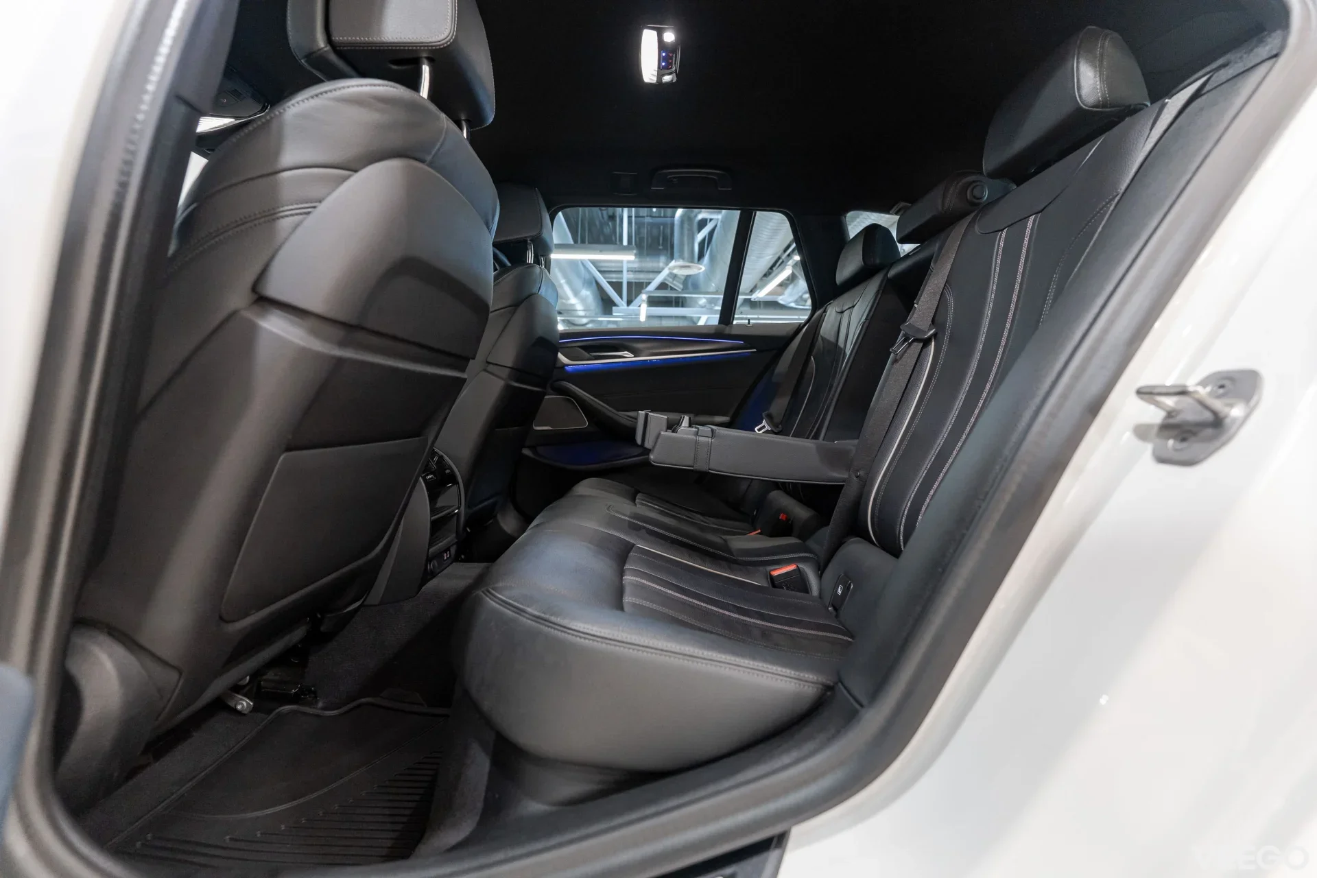 BMW 520 d xDrive Touring MHEV M-Sportpakett 140kW