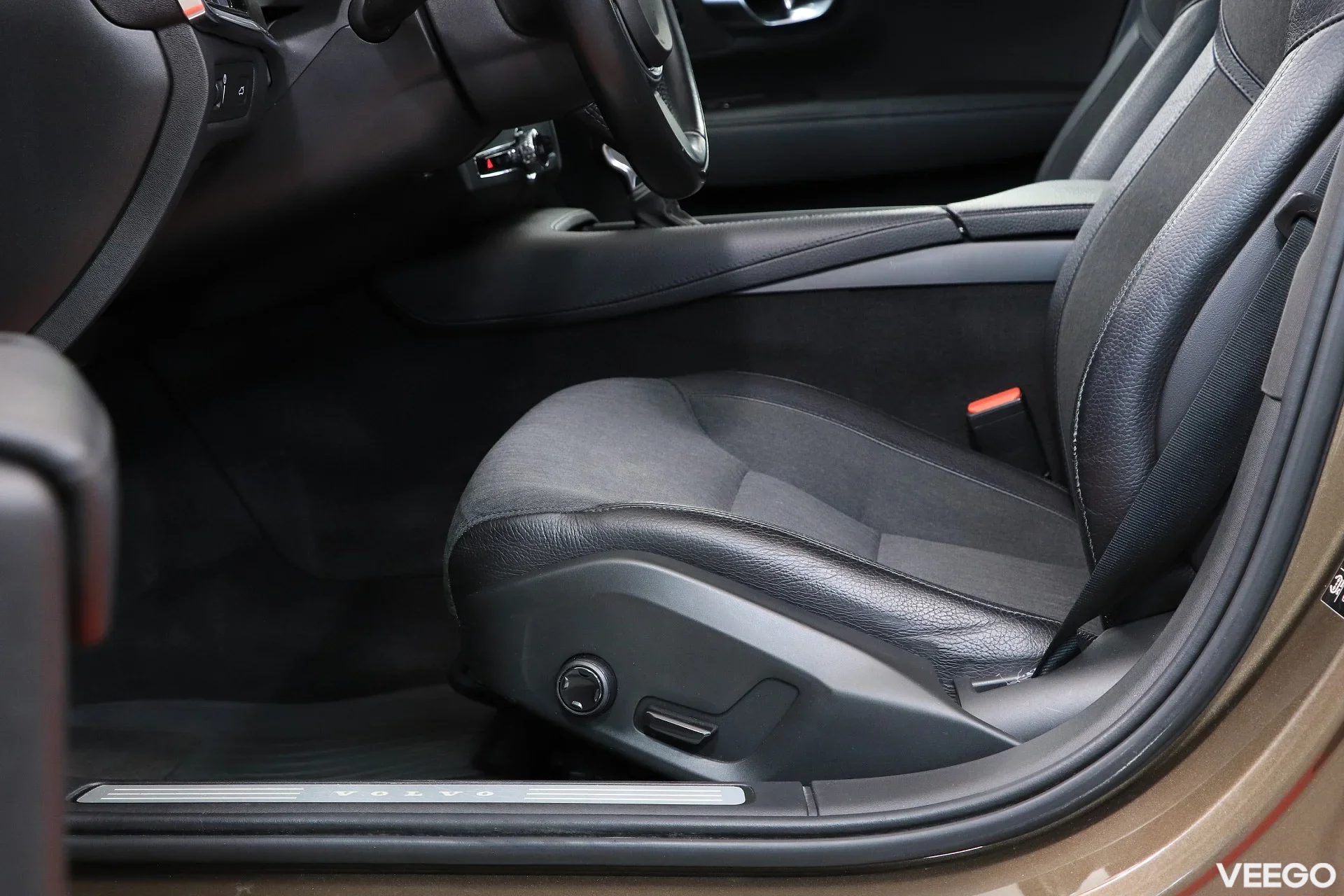 Volvo V90 Cross Country 2.0 140kW