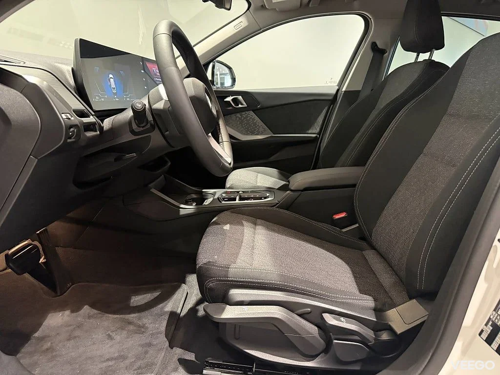 BMW 120 M Sport Design Tonade Rutor Rattvärme 18" Park Assist