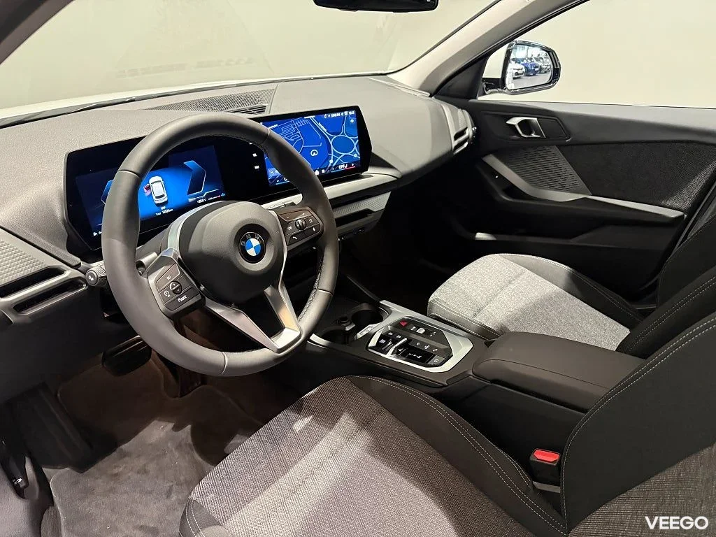 BMW 120 M Sport Design Tonade Rutor Rattvärme 18" Park Assist